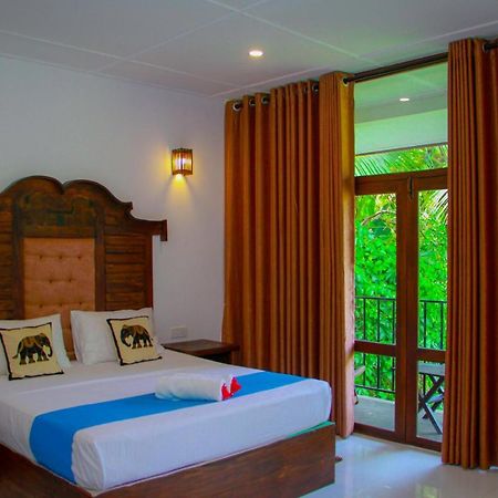 Manike Lodge Хабарана Екстериор снимка