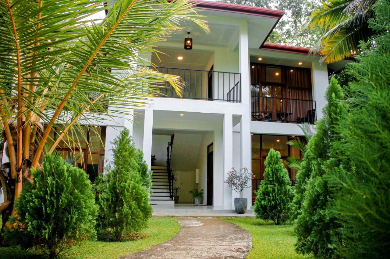 Manike Lodge Хабарана Екстериор снимка